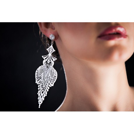 Lace Earrings with Swarovski crystals, White cod. 316