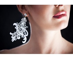 Lace Earrings with Swarovski crystals, White cod. 344