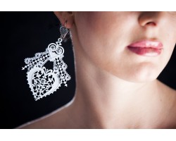 Lace Earrings with Swarovski crystals, White cod. 355