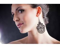 Metal and Lace Earrings with Swarovski crystals, Black, cod. 485