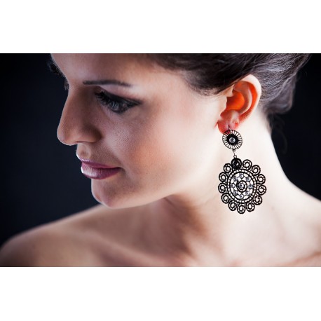 Metal and Lace Earrings with Swarovski crystals, Black, cod. 456